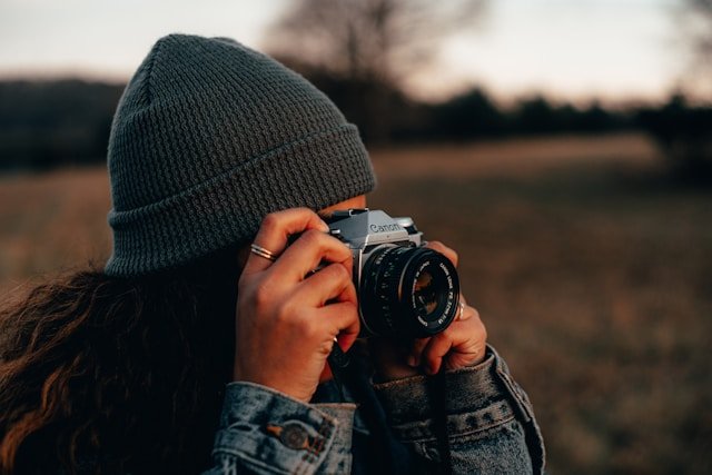 क्लिक Photoo के साथ एक कैनन कैमरा